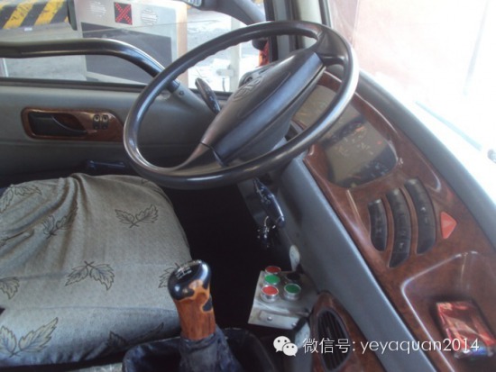 ���bؓ�d�D�ƹ���&nbsp;Һ���b��͵���^·�M