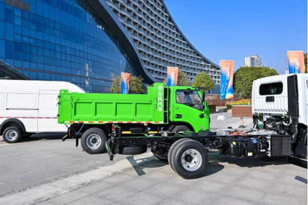 ��Ʒ���l(f��) �rֵͻ�� �|�L(f��ng)�ɷ��Ƅ��p��ȫ��^�M(j��n)1113.jpg