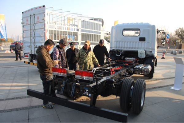 ��Ʒ���l(f��) �rֵͻ�� �|�L(f��ng)�ɷ��Ƅ��p��ȫ��^�M(j��n)1367.jpg