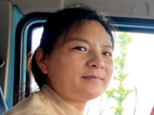 �|�L(f��ng)������D5�����мӳ� �ƕԆ��̣�Ů���я������D(zhu��n)��֮·