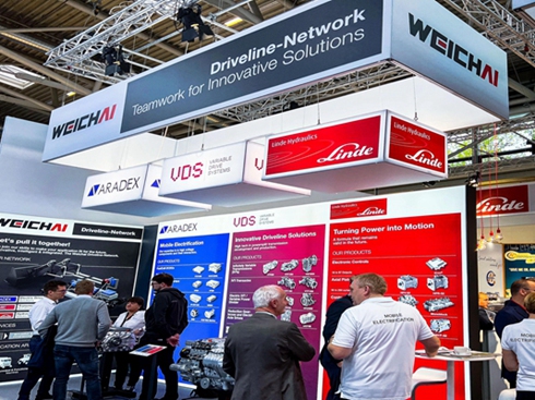 �ĵ����Rչ���������(d��ng)����� �W���Ȱl(f��)��(y��u)��(sh��)��δ���