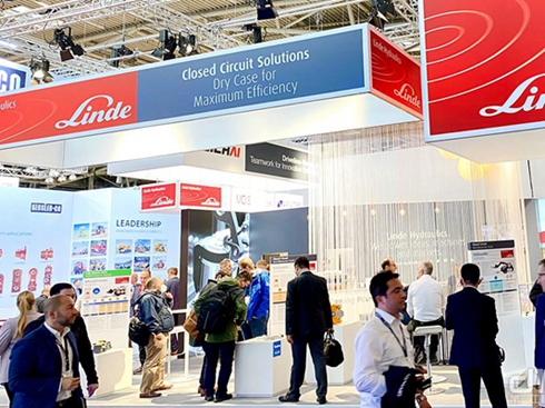 �ĵ����Rչ���������(d��ng)����� �H������(qi��ng)���Ї���(d��ng)���ġ�