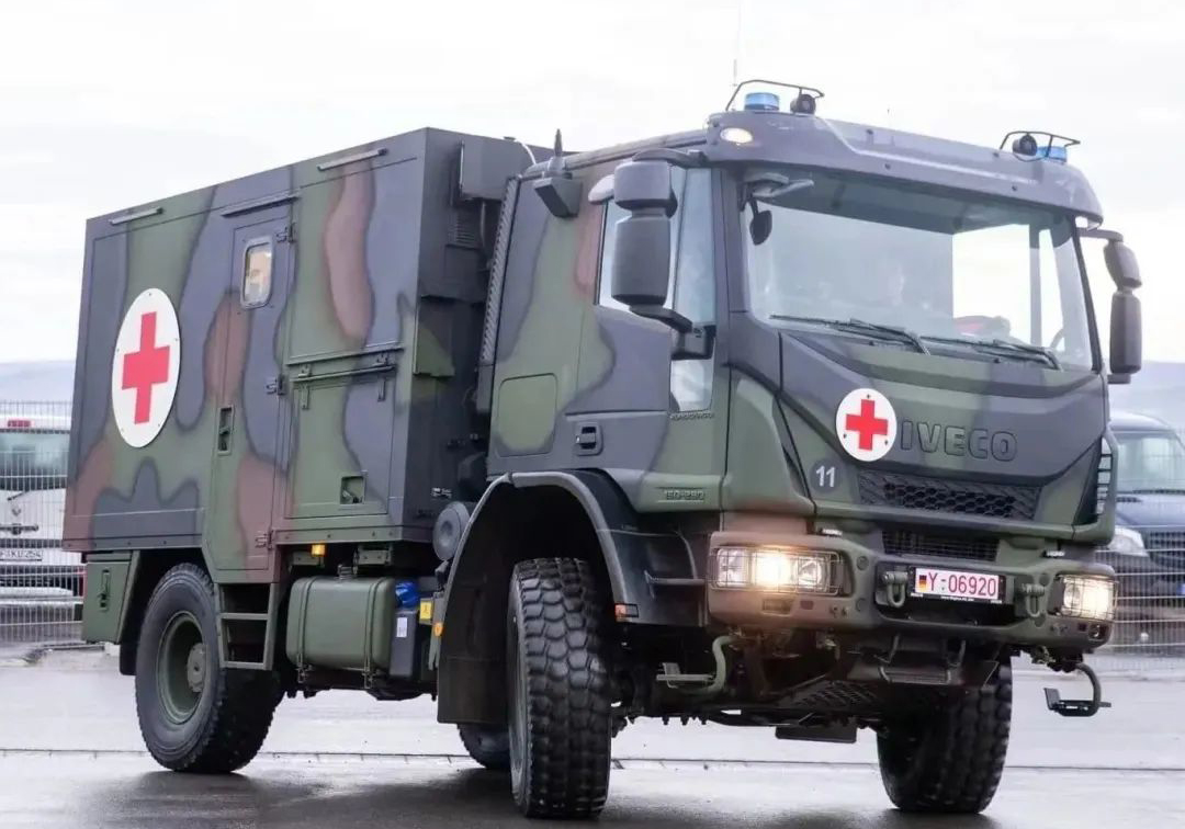 ��܊����ُ��300�v���S��Eurocargo 4x4���o܇