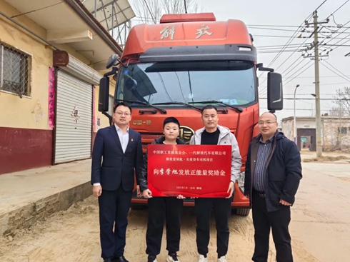 ��ҕ�c(di��n)ٝ���ƴ����ˣ���ſ�����һ�γ�����