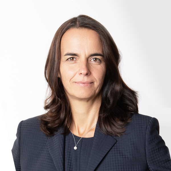 �D1. ��ķ�գ��Ї�(gu��)������܇(ch��)Ͷ�Y���޹�˾��ϯ��(zh��)�йٰ��裨Nicole Engel��.jpg