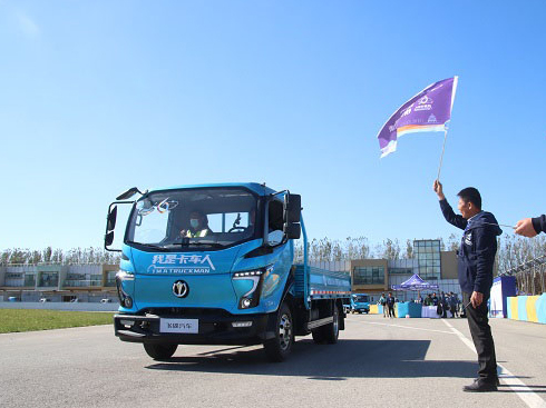 �����á����ǿ�܇�ˡ�����վ���w��W7�A�����м���ȼ��