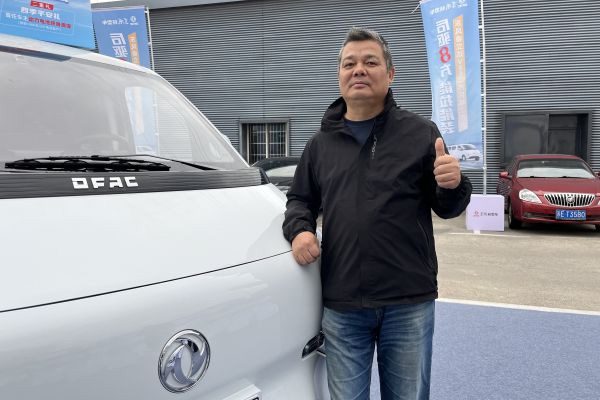 ���(q��)8�� ߀��ٍ��ʡ �|�L(f��ng)����_(d��)V8E�V�_ؔ(c��i)·1031.jpg