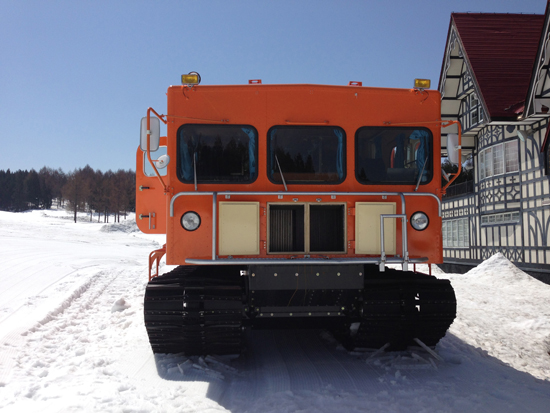 Japan_Ohara_Snowplow_Photo1_300dpi.jpg