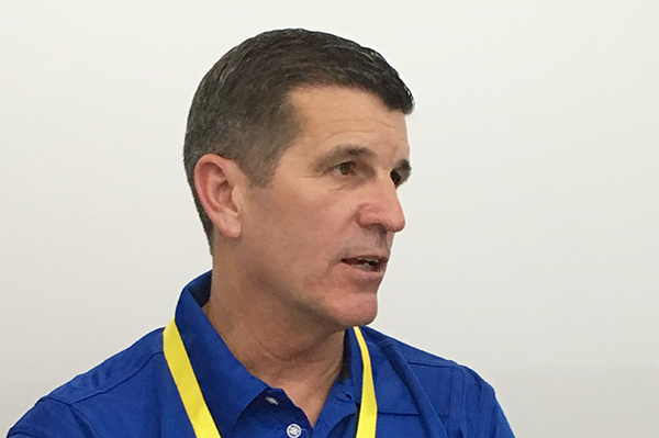 �����d׃���乫˾�W�����Ж|�����޺́�̫�^(q��)�Ј��I�N���N�۸������_���w��Robert M. Clark ��.jpg