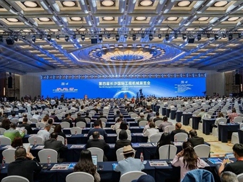 �h��܇��������ČÇ��H���̙Cеչ