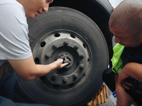 ���~���M�Aͨ�����^(q��)������һ����������Ӗ