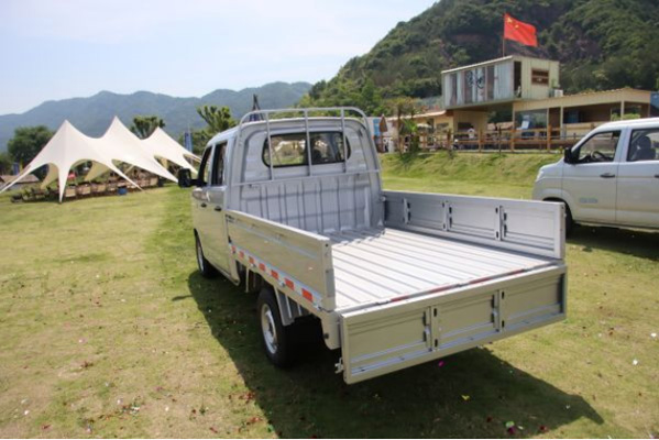 �r�� ���_ ʡ�X �r����m �_��С���p����X3 늄�1984.jpg