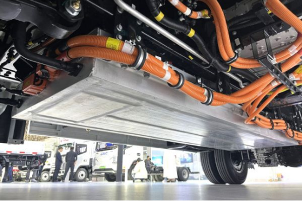 ����1�����iET9 ����Դ�r�����p����(chu��ng)�Ӱ�(1)614.jpg