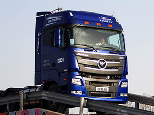 ��60�뿨܇(ch��)�y(c��)�u(p��ng)���H���(d��ng)�����d�ױP(p��n) �W��GTL460����(qi��ng)�栿��܇(ch��)