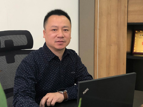 ɽ���W������(x��)���Ј�(ch��ng)������ �I�N�D(zhu��n)���¿�Խ