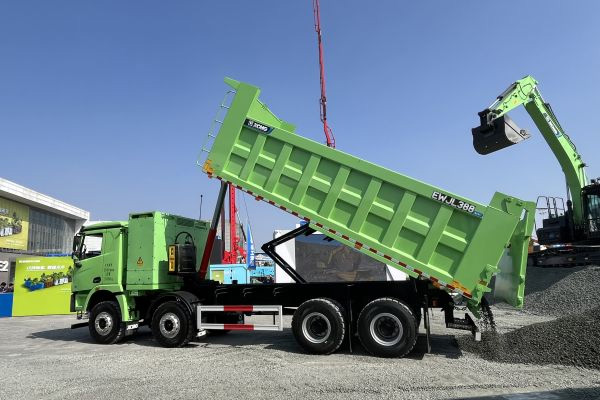 ���� �������g(sh��)  �칤�Q���ж&ldquo;�G����&rdquo;�ǈ�(ch��ng)(2)1024.jpg