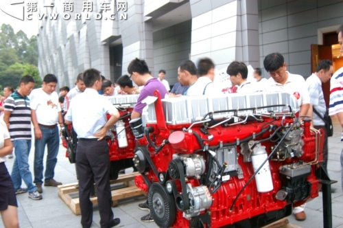 �������������_ʹ�ü����B(y��ng)С���R