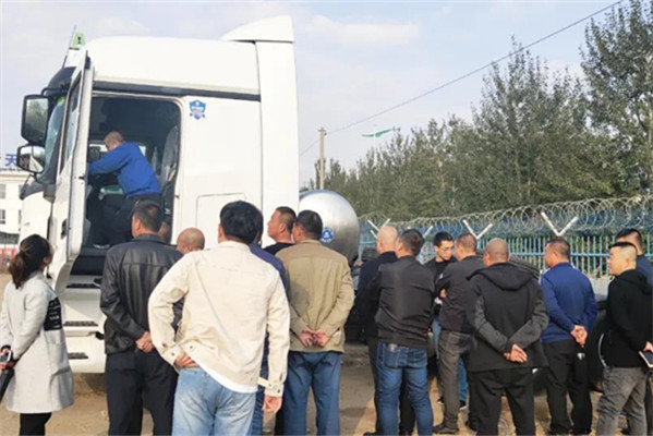 ���������M���͑��_չ����Ʒ����܇�a(ch��n)Ʒ��Ӗ(x��n)