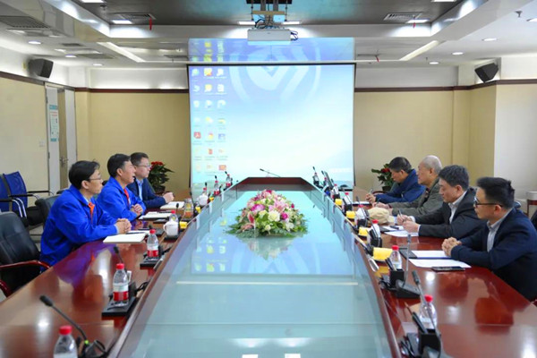 �P(gu��n)�칤���о�ԺԺ�L(zh��ng)����־һ���L��(w��n)��ʿ��