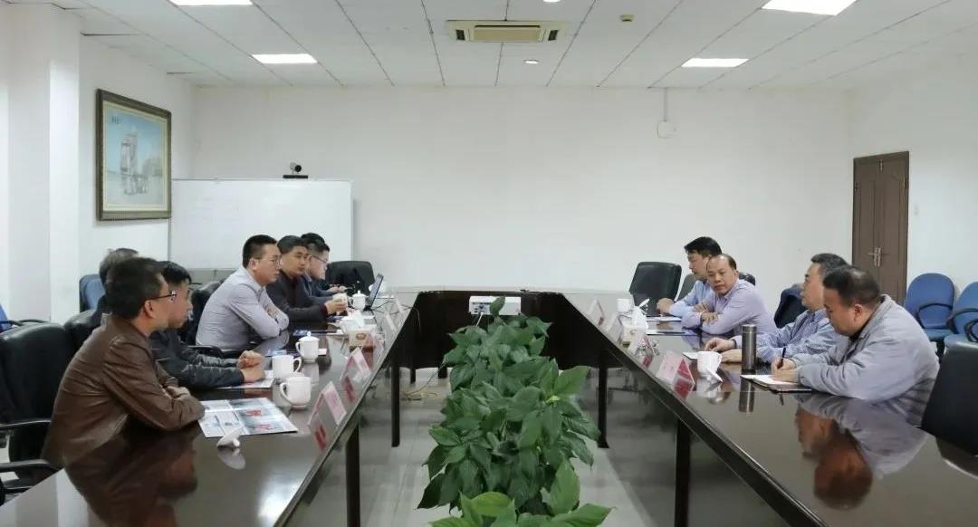 �м�������(zh��n)�Բ�����Դ�����Ј� �_��LNG��Դ����(li��n)�\(y��n)��ƪ��