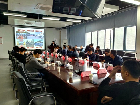 ɽ�|���f�ИI(y��)���M����������˹��Ʒ�|�A���Ñ���ه