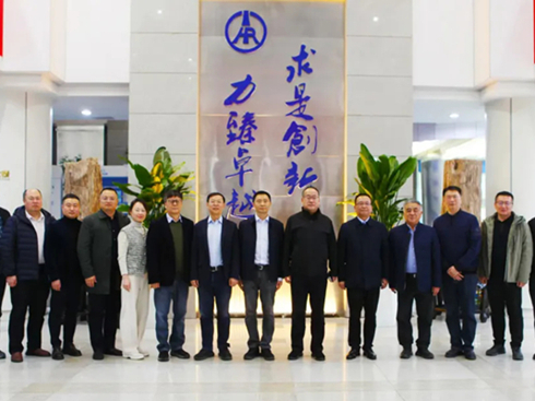 �ᭇ���F(tu��n)�������(du��)�����_չϵ�н������(d��ng)